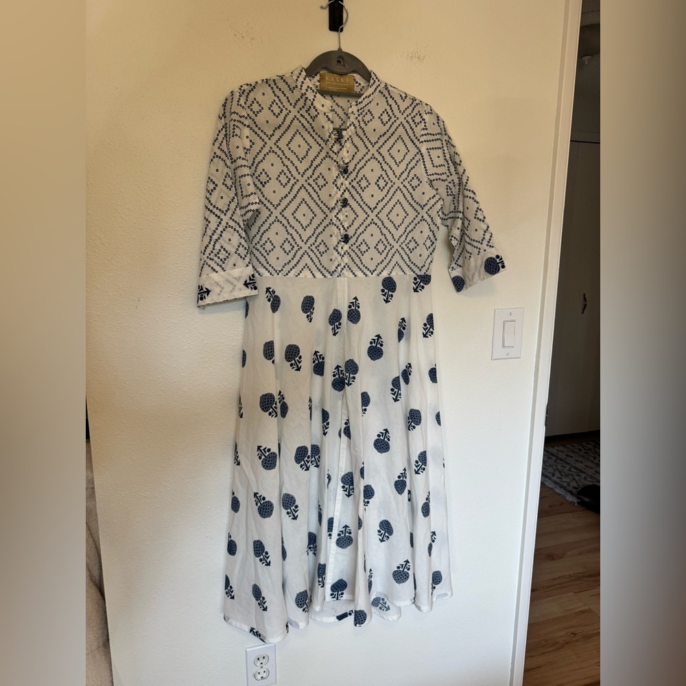 NEW Kalki Front Slit Kurta White Blue Cotton Geometric Size 2? NWOT - Picture 4 of 8